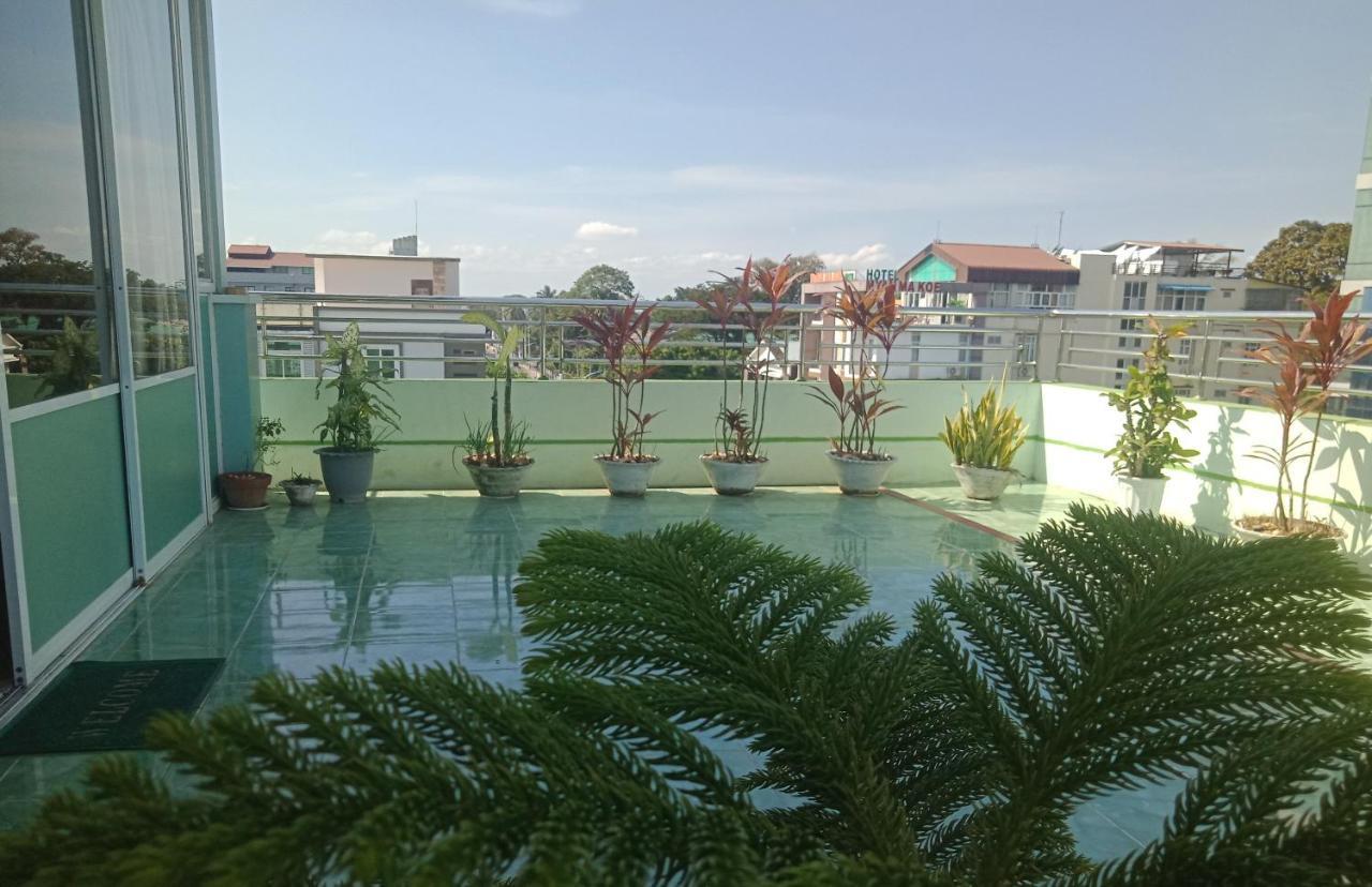 Nay Chi Lin Hotel Pathein Zewnętrze zdjęcie